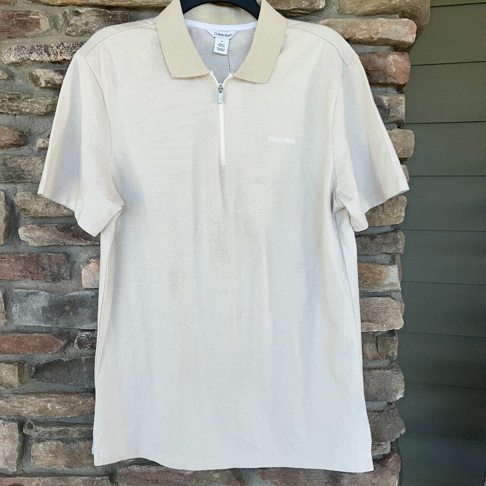 Calvin Klein Designer Knit Zip Collar Men's Short Sleeve Casual Shirt Medium NWT